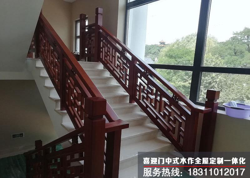 中式高端私人會所樓梯安裝效果